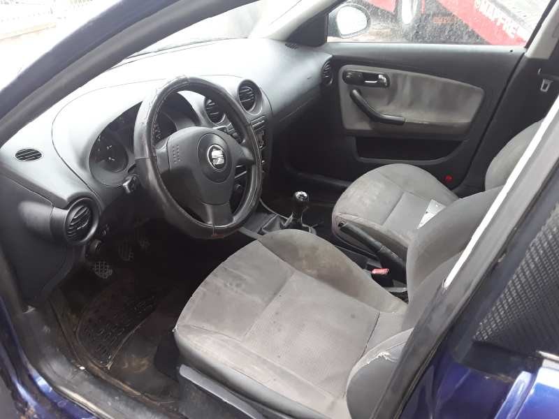 seat ibiza (6l1) del año 2003