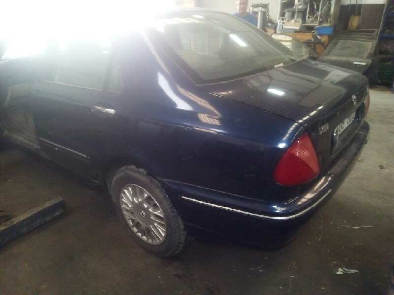 lancia lybra berlina del año 2001