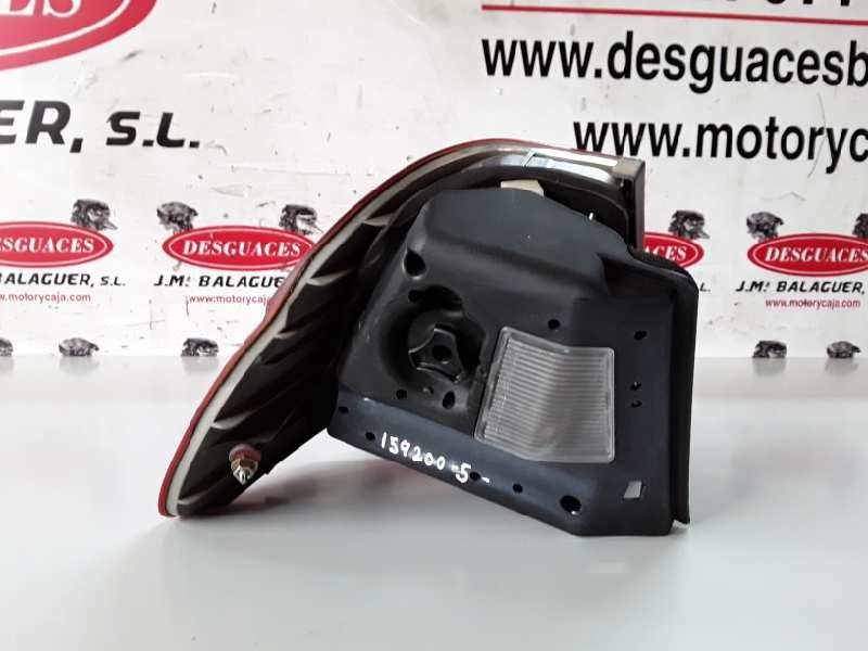 Recambio de piloto trasero derecho para bmw serie 3 berlina (e46) 204d4 referencia OEM IAM 694653401  