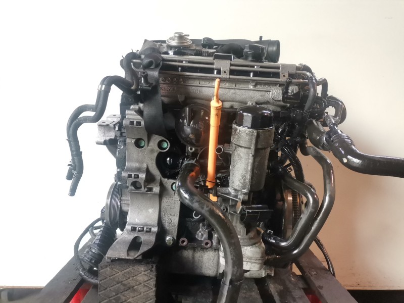 Recambio de motor completo para volkswagen golf iv berlina (1j1)(10.1997) axr referencia OEM IAM AXR  