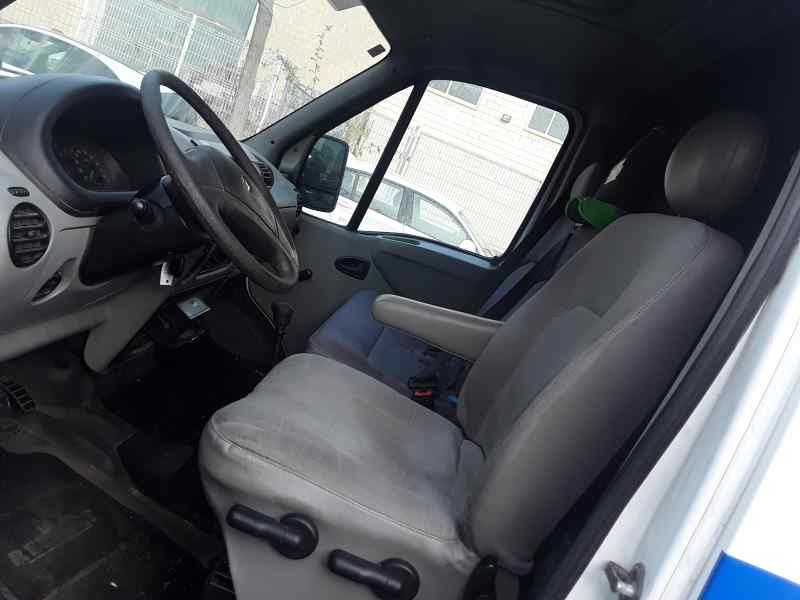 renault master furgón del año 2001