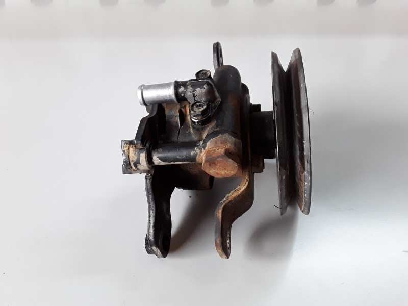 Recambio de bomba direccion para nissan pickup (d22) td25ti referencia OEM IAM 2S600  