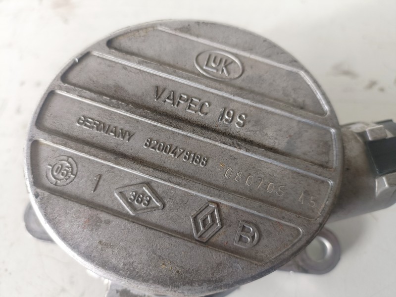Recambio de depresor freno / bomba vacio para renault trafic ii furgón g9u730 referencia OEM IAM 8200478188  
