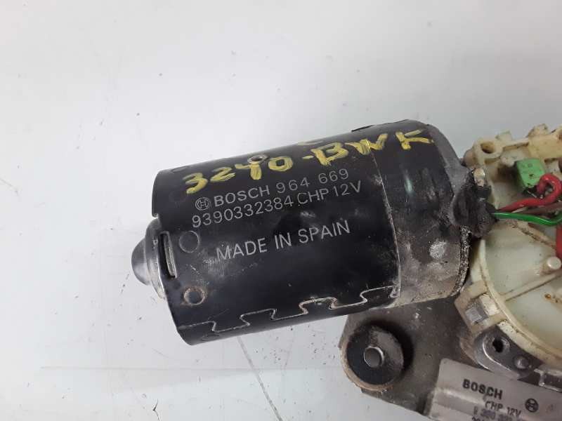 Recambio de motor limpia delantero para nissan terrano ii (r20) td27ti referencia OEM IAM 9390332378/288100F000/964669  