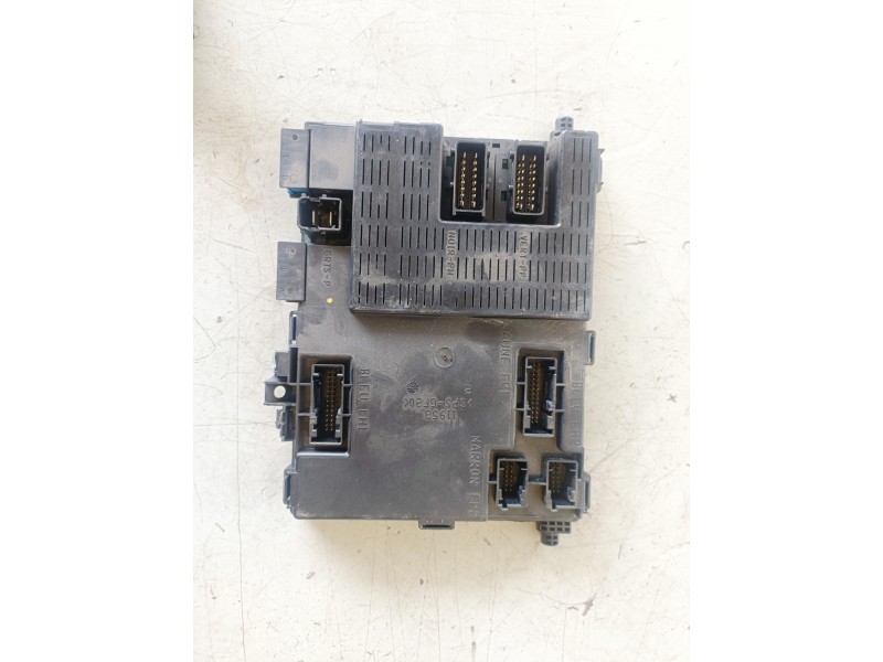 Recambio de caja reles / fusibles para citroen xsara berlina kfw referencia OEM IAM 9649491080  