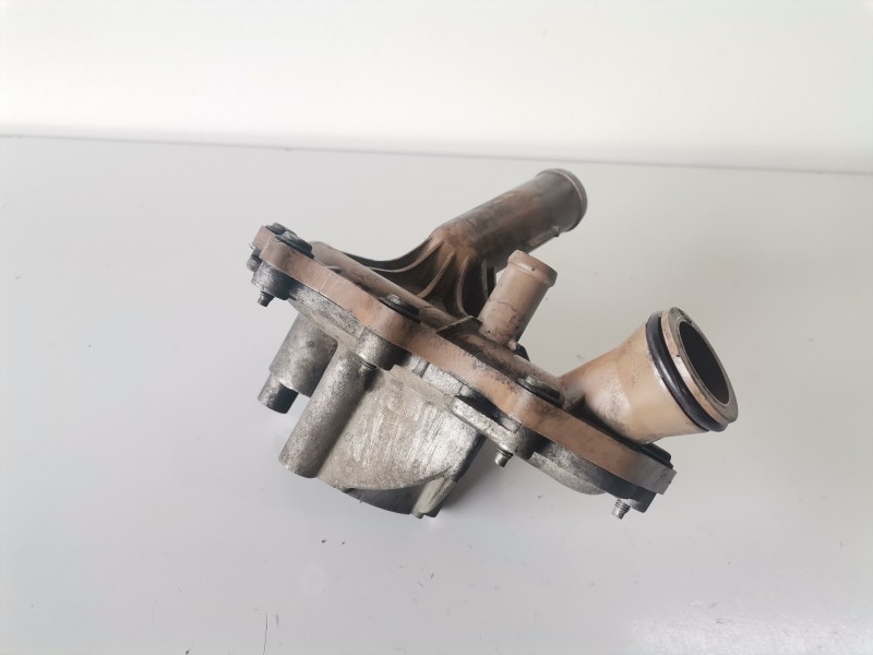 Recambio de bomba agua para ford transit furgón (tt9) qvfa referencia OEM IAM 6C1Q8K500AF  