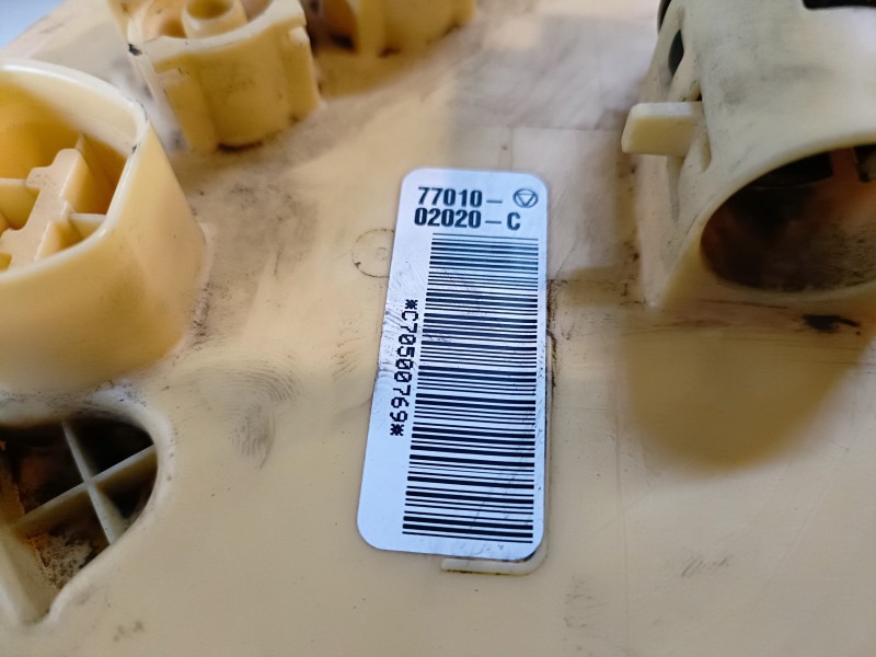 Recambio de aforador para toyota auris (e15) 1nd referencia OEM IAM 7701002020C  