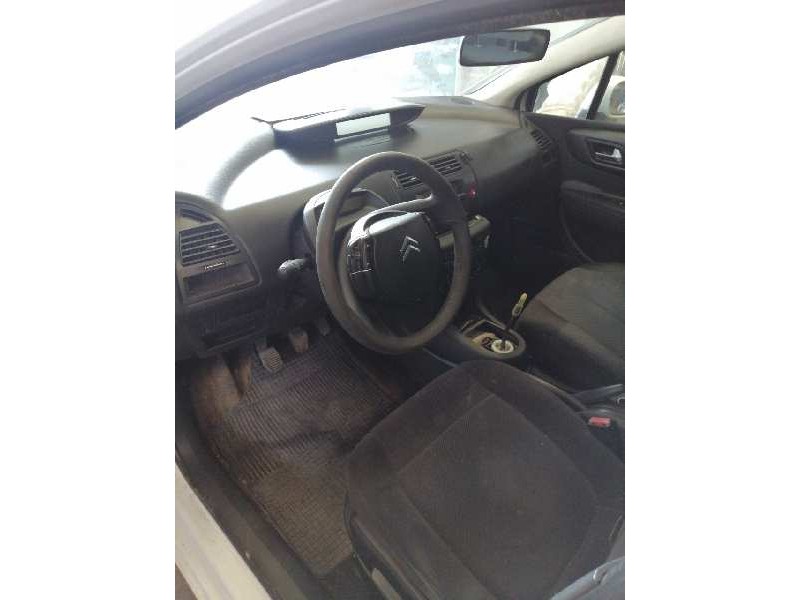 citroen c4 berlina del año 2006