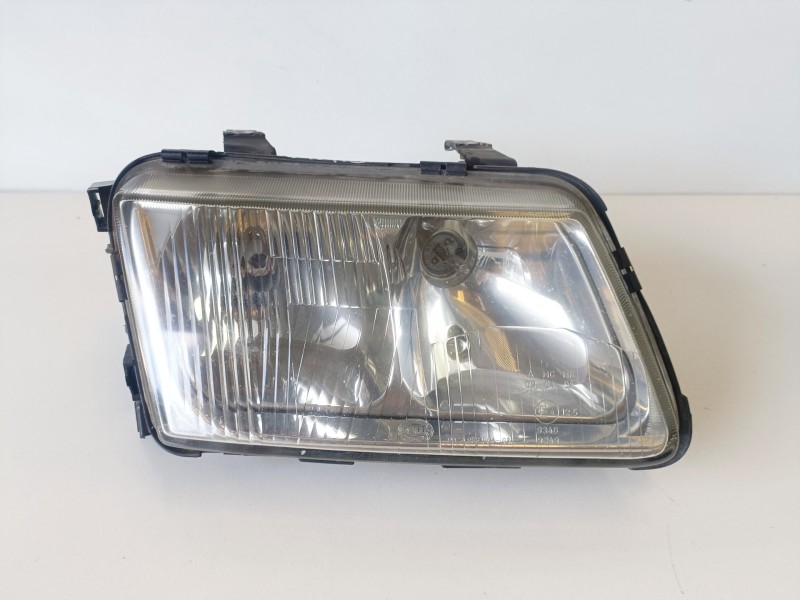 Recambio de faro derecho para audi a3 (8l) ahf referencia OEM IAM   