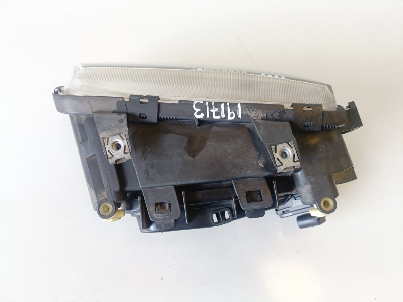 Recambio de faro derecho para audi a3 (8l) ahf referencia OEM IAM   