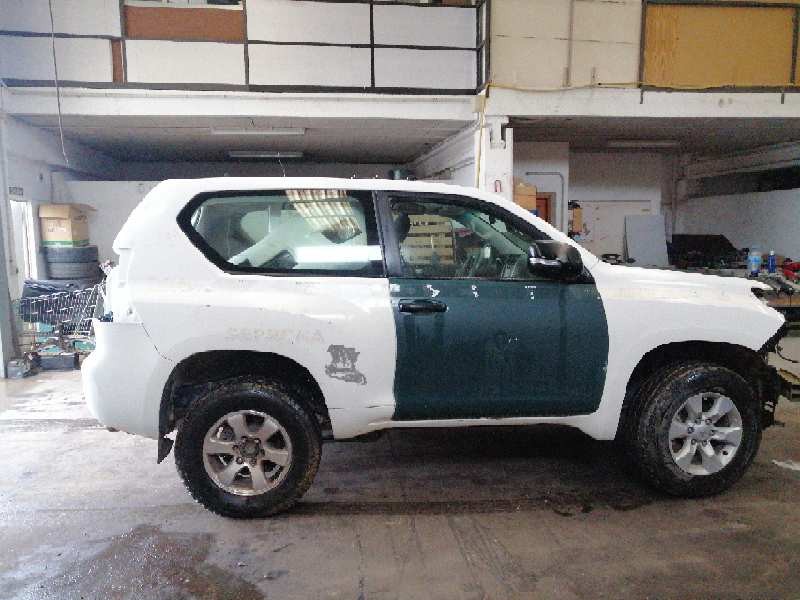 toyota land cruiser (j15) del año 2009