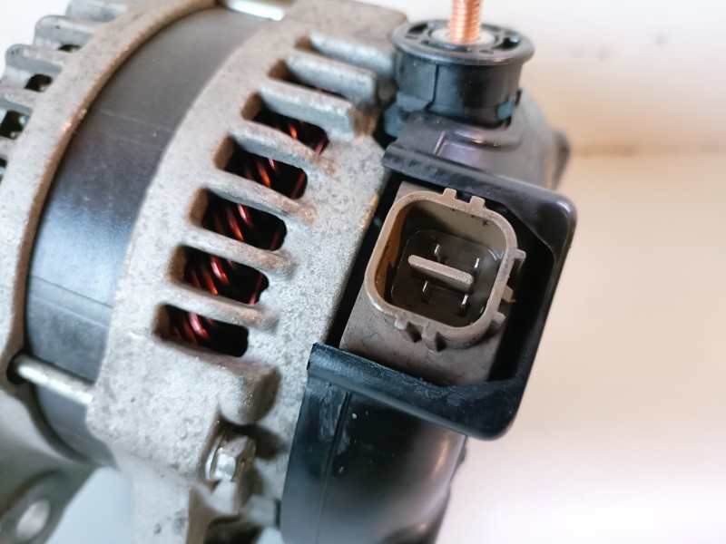 Recambio de alternador para toyota auris (e15) 1nd referencia OEM IAM 446933  