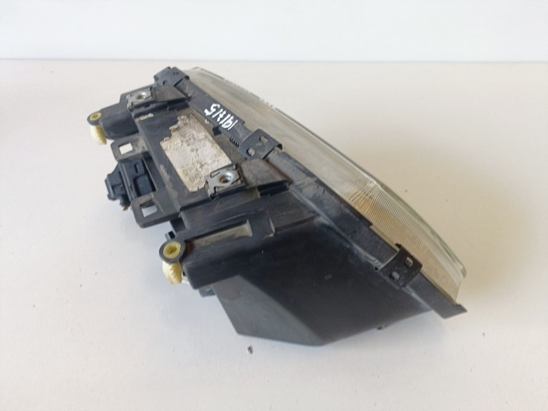 Recambio de faro izquierdo para audi a3 (8l) ahf referencia OEM IAM   