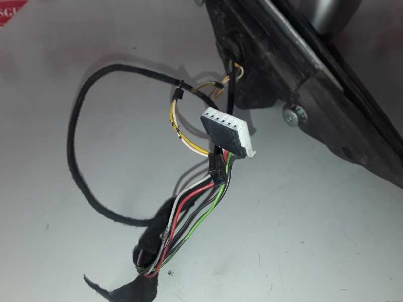 Recambio de retrovisor izquierdo para bmw serie 3 berlina (e46) 206s4 referencia OEM IAM 0117351/0117352/0117353  