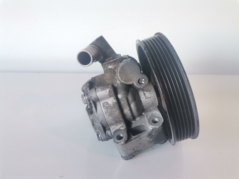 Recambio de bomba direccion para mercedes-benz clase c (bm 203) sportcoupe 646963 referencia OEM IAM A0044661301  