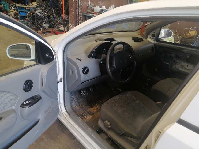 daewoo kalos del año 2004