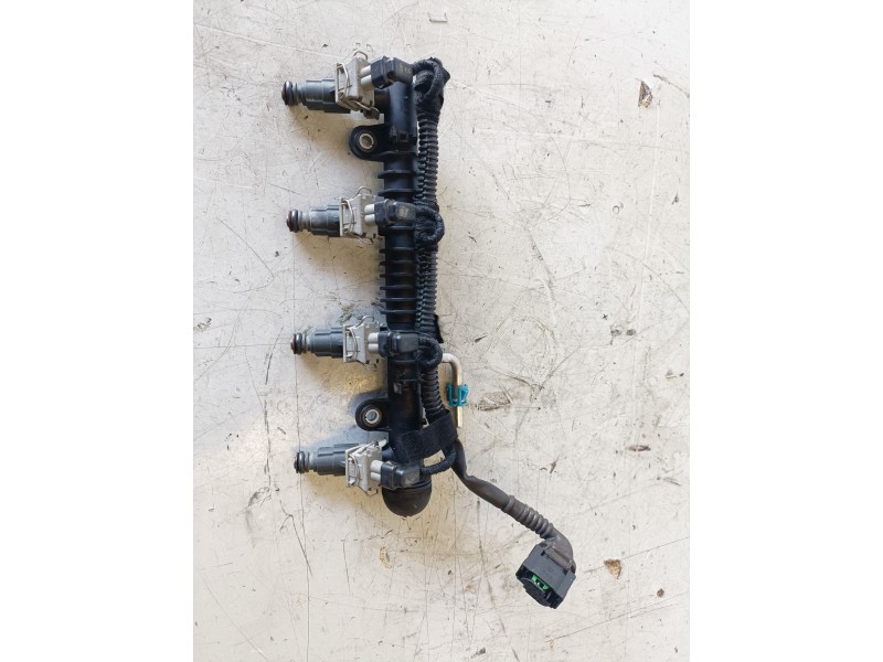Recambio de rampa inyectora para opel corsa c z12xe referencia OEM IAM 0280151076  