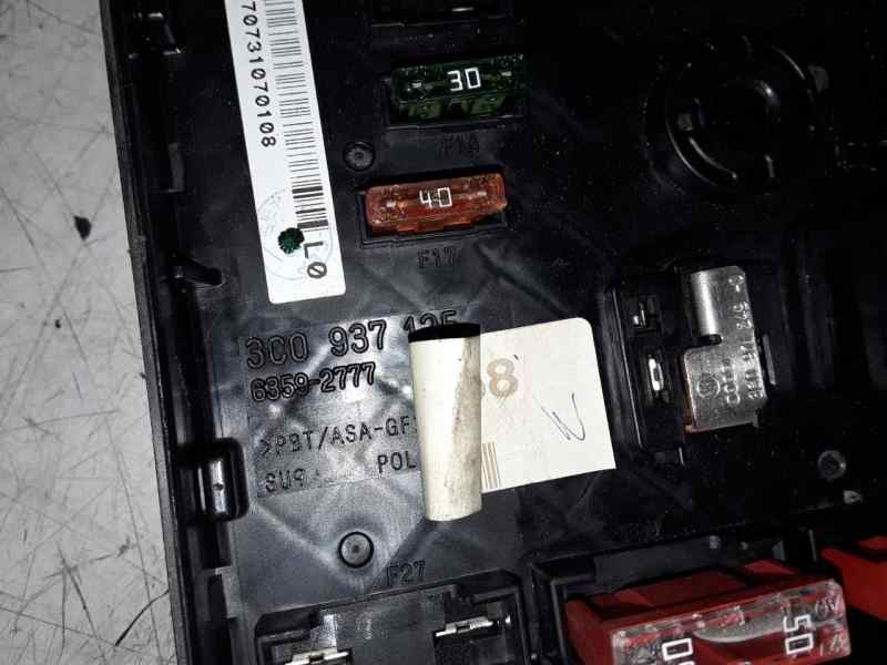 Recambio de caja reles / fusibles para volkswagen passat variant (3c5) referencia OEM IAM 3C0937125/63592777  