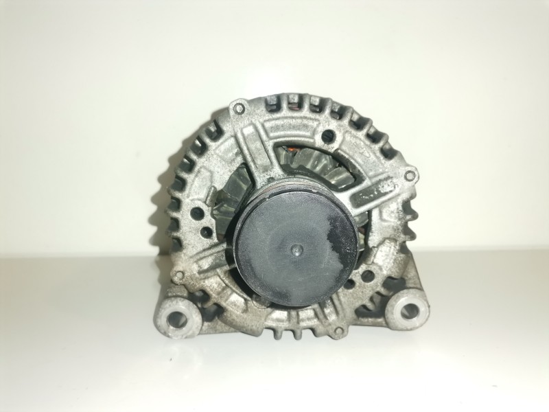 Recambio de alternador para ford mondeo berlina (ca2) qxba referencia OEM IAM 0121615028/7G9N10300EA  