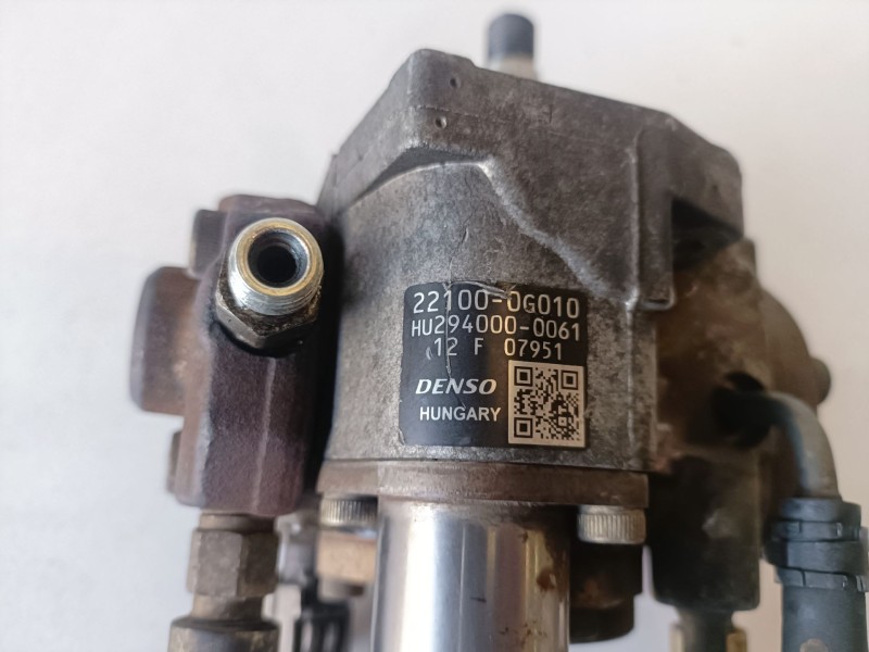 Recambio de bomba inyeccion para toyota avensis berlina (t25) 1cdftv referencia OEM IAM 221000G010  
