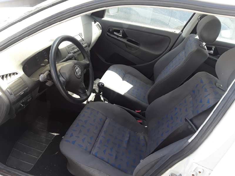 seat cordoba berlina (6k2) del año 2002