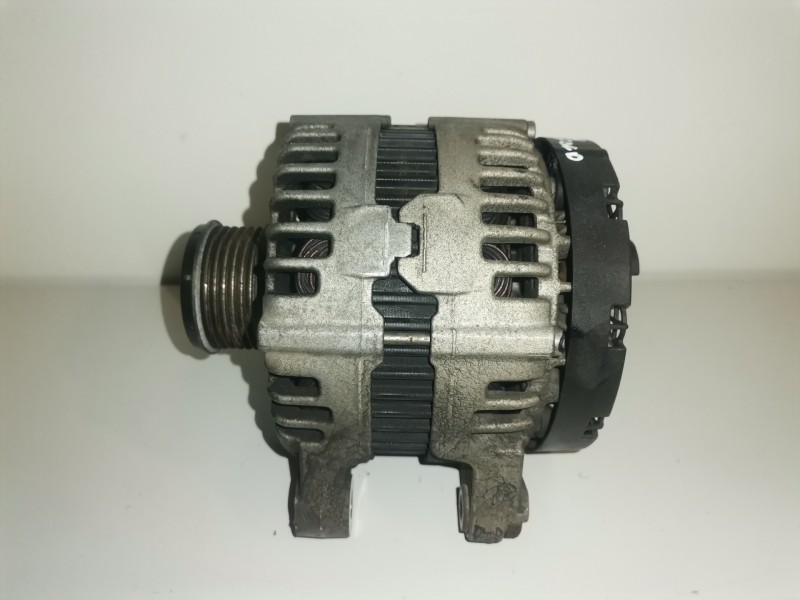 Recambio de alternador para ford mondeo berlina (ca2) qxba referencia OEM IAM 0121615028/7G9N10300EA  