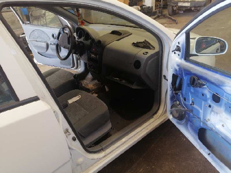 daewoo kalos del año 2004