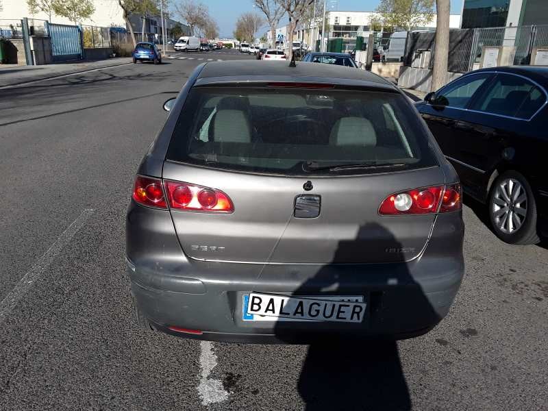 seat ibiza (6l1) del año 2003