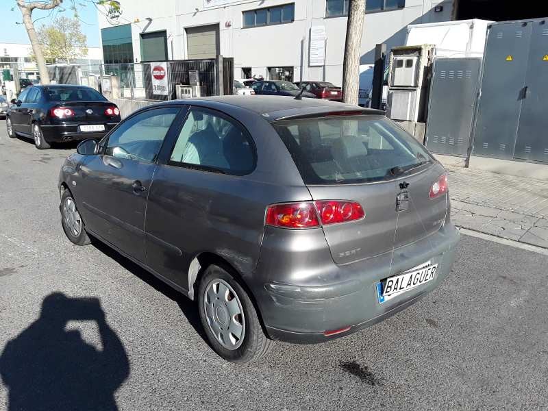 seat ibiza (6l1) del año 2003