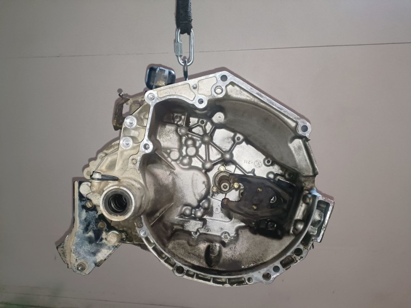 Recambio de caja cambios para citroen c3 kfv referencia OEM IAM 20CF15  