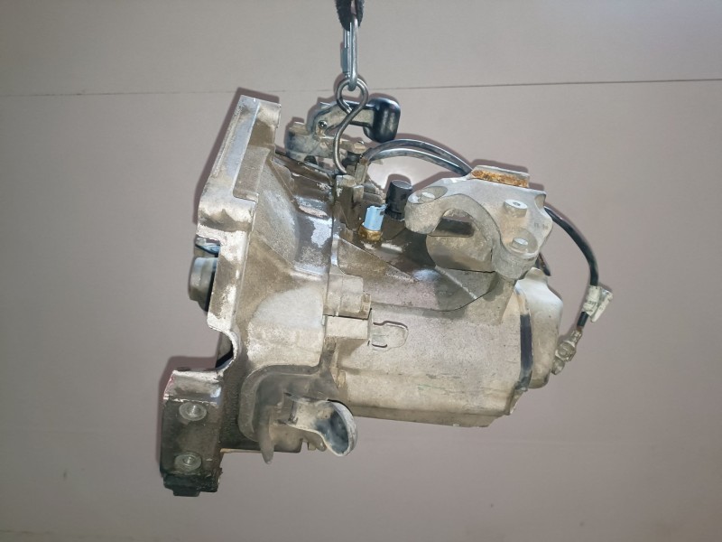 Recambio de caja cambios para citroen c3 kfv referencia OEM IAM 20CF15  