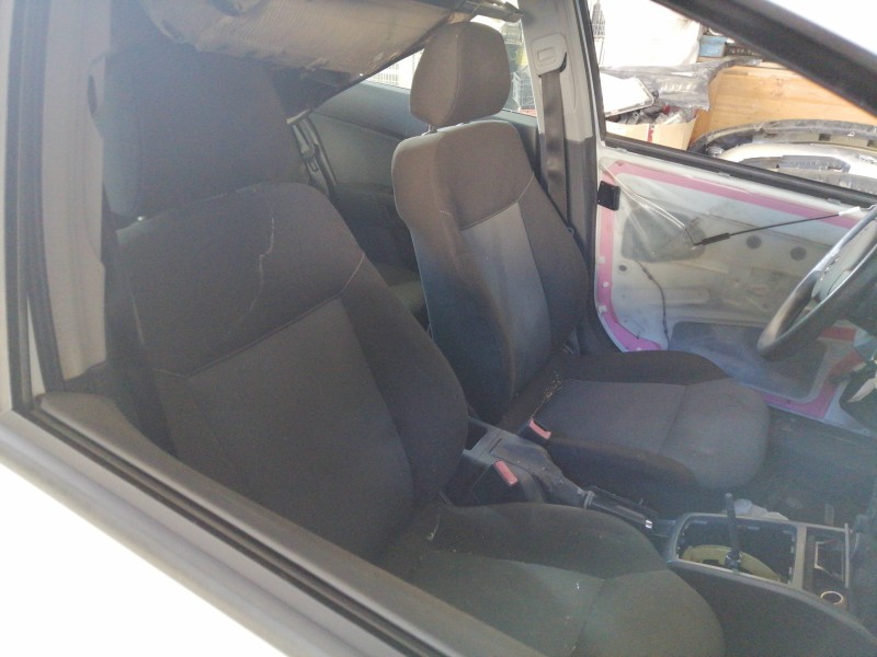 opel astra h berlina del año 2004