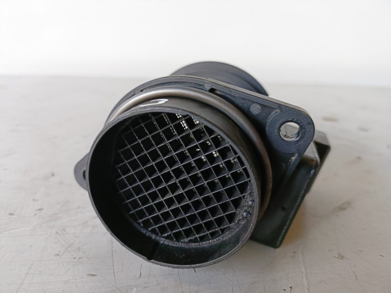 Recambio de caudalimetro para peugeot 206 8hx referencia OEM IAM 9642212180/5WK9631  