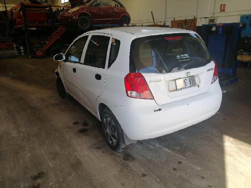 daewoo kalos del año 2004