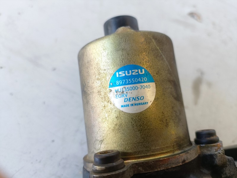 Recambio de valvula egr para opel corsa c z17dth referencia OEM IAM 8973550420  