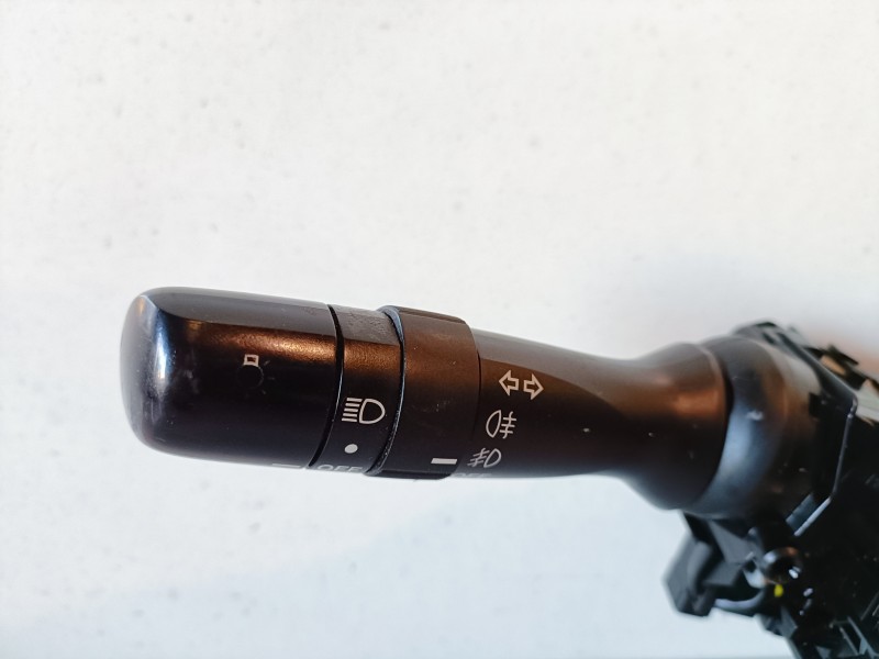 Recambio de mando luces para toyota auris (e15) 1nd referencia OEM IAM 8924502040  