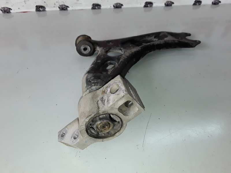 Recambio de brazo suspension inferior delantero derecho para volkswagen caddy (2k)(02.2004) bsu referencia OEM IAM   