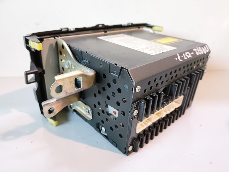 Recambio de sistema audio / radio cd para toyota auris (e15) 1nd referencia OEM IAM 8612002520  
