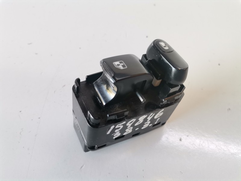 Recambio de mando elevalunas delantero derecho para ssangyong rexton d27dt referencia OEM IAM 96327938  