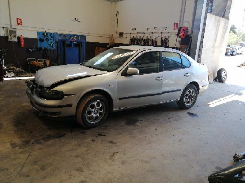 seat toledo (1m2) del año 2000