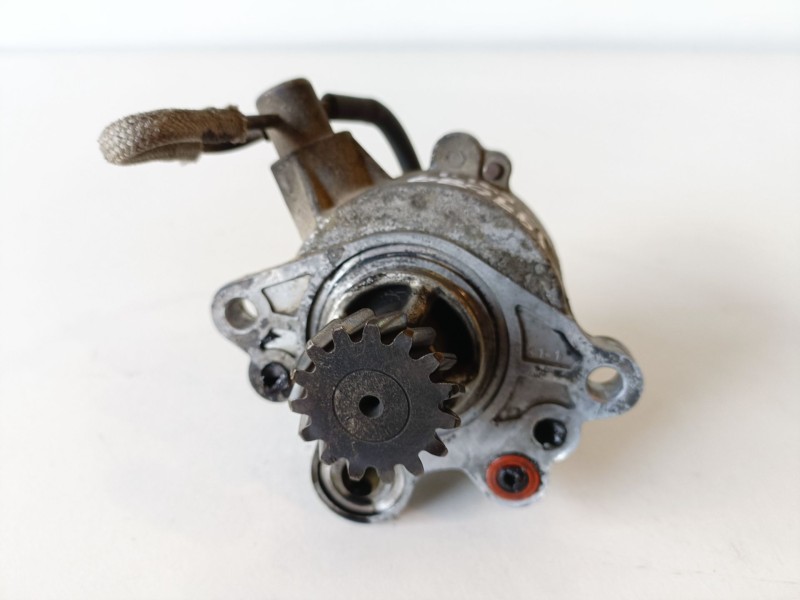 Recambio de depresor freno / bomba vacio para mitsubishi montero (v60/v70) 4m41 referencia OEM IAM   