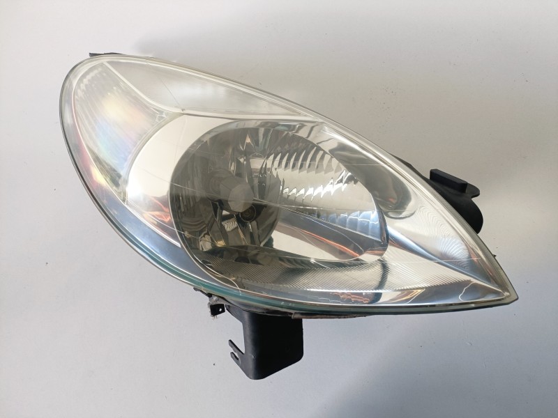 Recambio de faro derecho para citroen xsara picasso 9hy referencia OEM IAM 89310180  