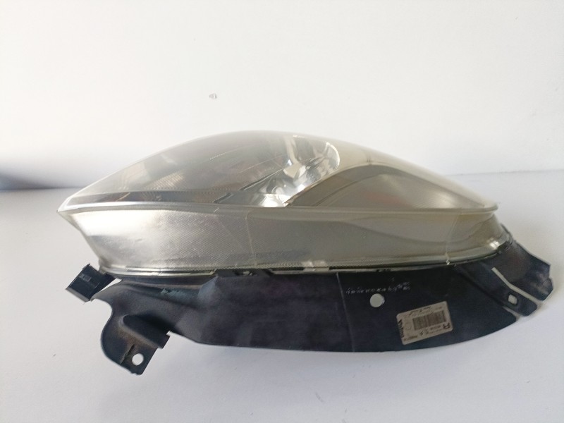 Recambio de faro derecho para citroen xsara picasso 9hy referencia OEM IAM 89310180  