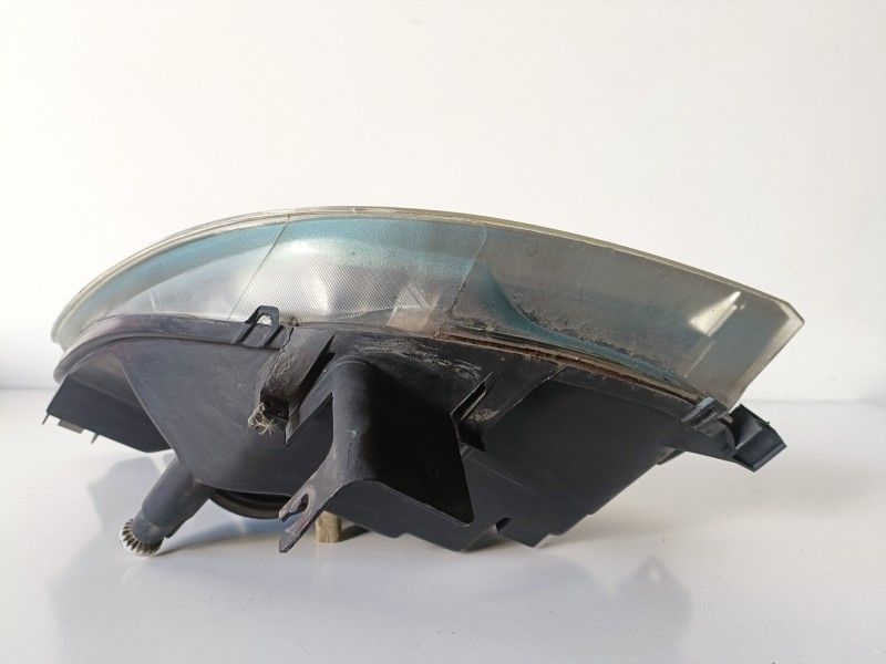 Recambio de faro derecho para citroen xsara picasso 9hy referencia OEM IAM 89310180  