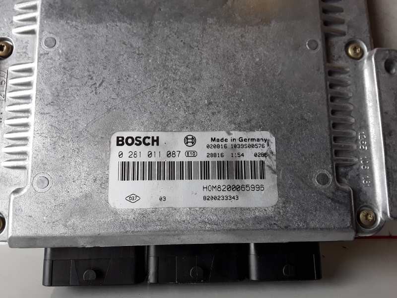 Recambio de centralita motor uce para volvo v40 familiar d4192t3 referencia OEM IAM 0281011087/HOM8200065996/8200233343  