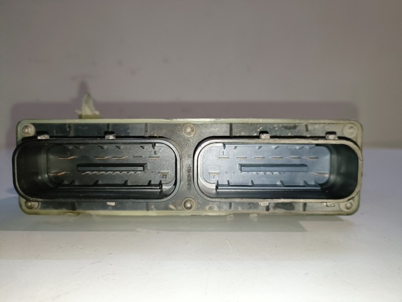 Recambio de centralita motor uce para opel zafira a y22dtr referencia OEM IAM 24462346  