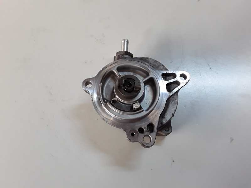 Recambio de depresor freno / bomba vacio para subaru legacy combi/ outback (b13/bp) ee20 referencia OEM IAM   
