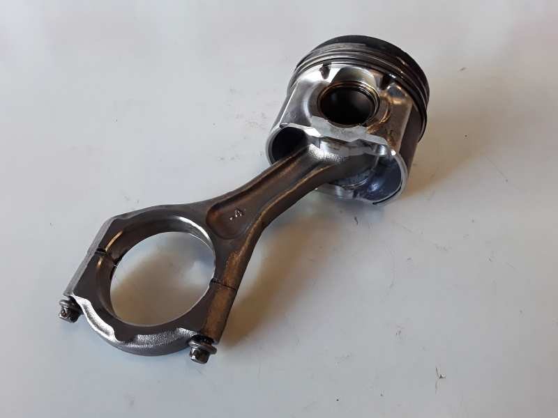 Recambio de piston para subaru legacy combi/ outback (b13/bp) ee20 referencia OEM IAM   
