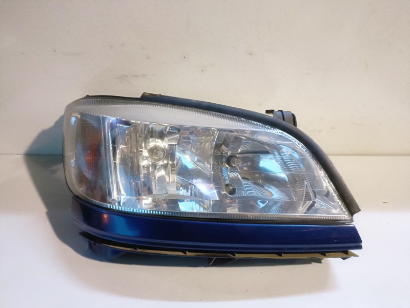 Recambio de faro derecho para opel zafira a y22dtr referencia OEM IAM   