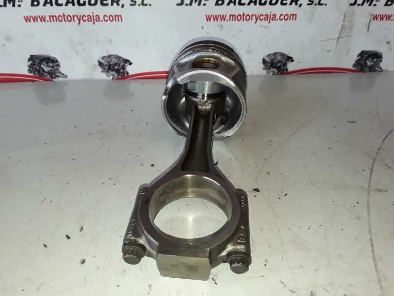 Recambio de piston para seat leon (1p1) bkd referencia OEM IAM 038J/V400  